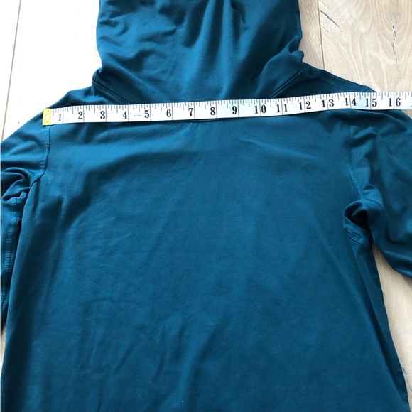 Nike Pro Dri-Fit Running Long Sleeve Top with Thumb Holes in EmeraldGreen Size M - Picture 2 of 12